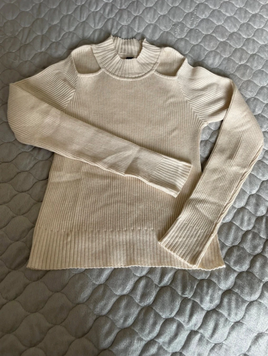 Beige topp från YAS - 1