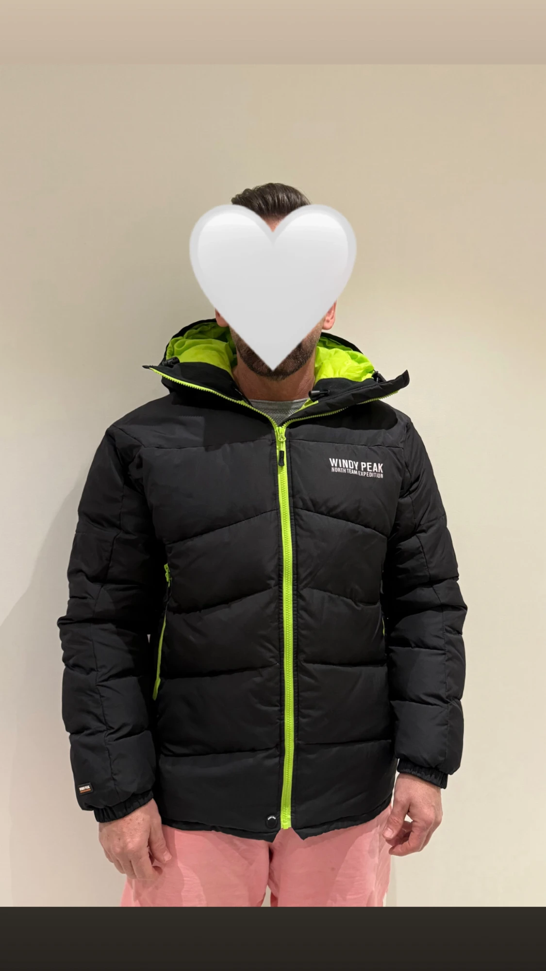 Svart pufferjacka Windy Peak L