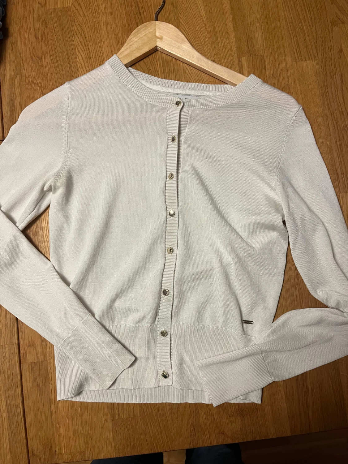 Vit kofta från Holly & Whyte XS