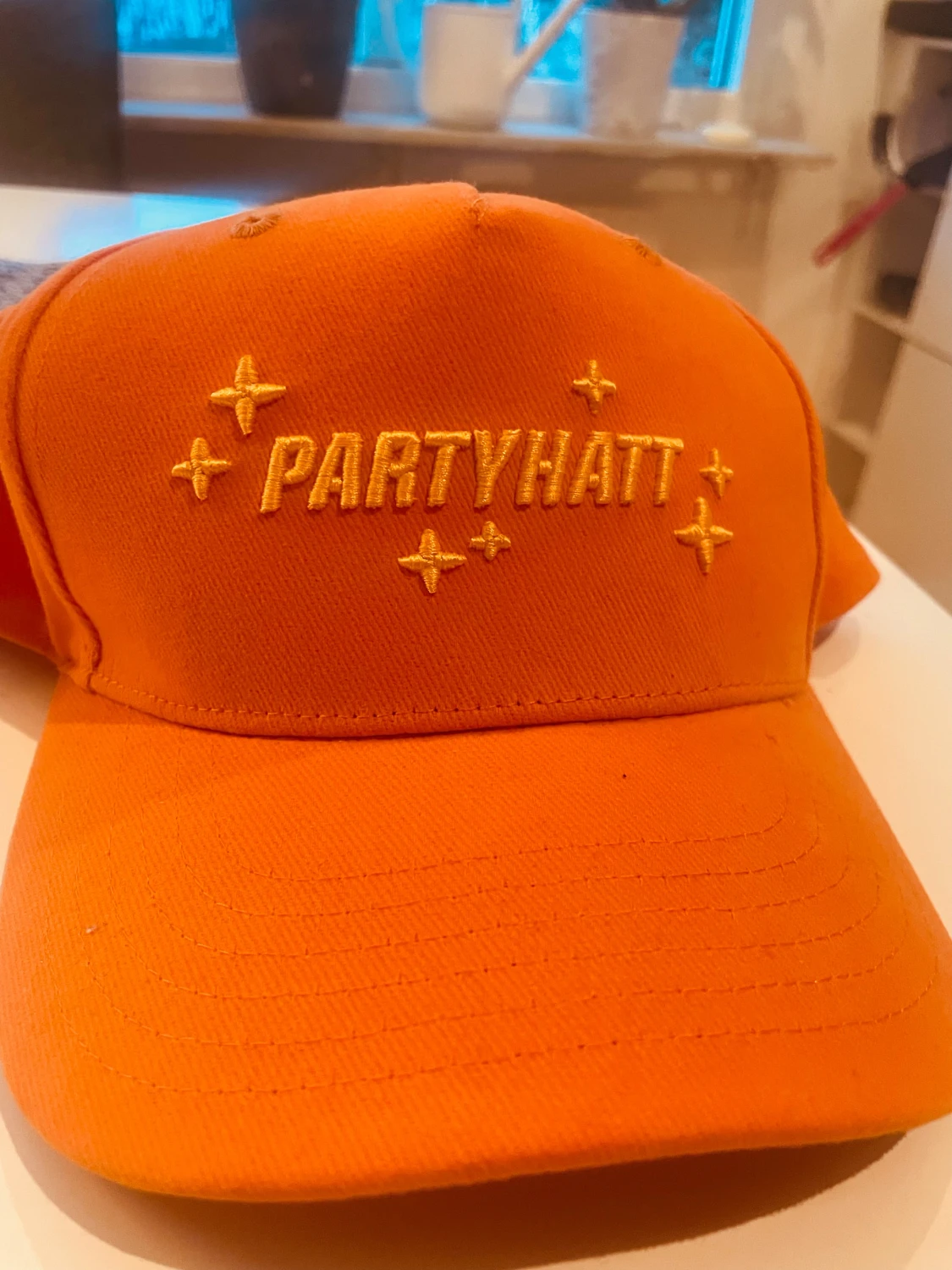 LIMITED EDITION PARTYHATT från Ingo 