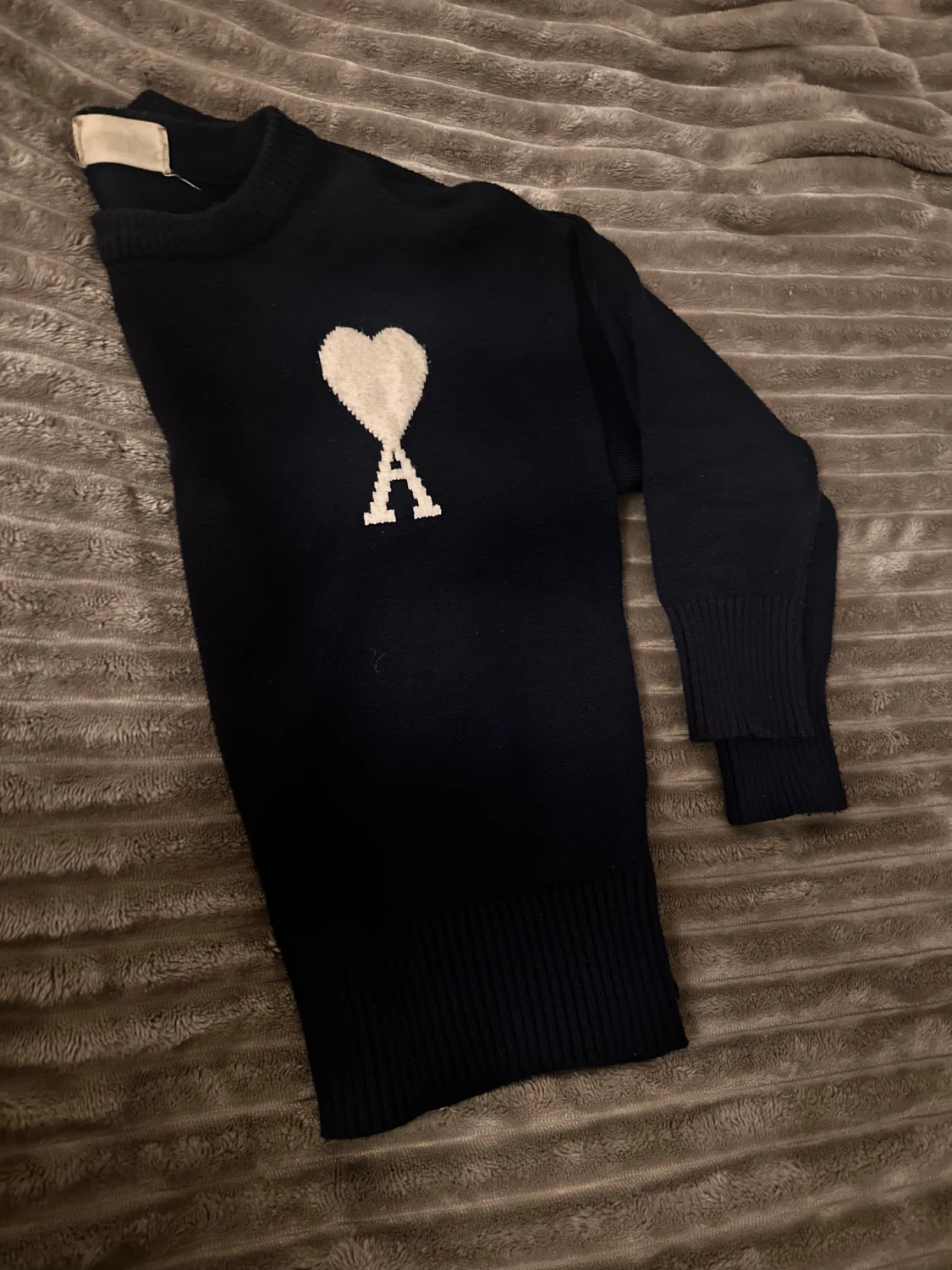 Svart stickad tröja från Ami Paris - 2