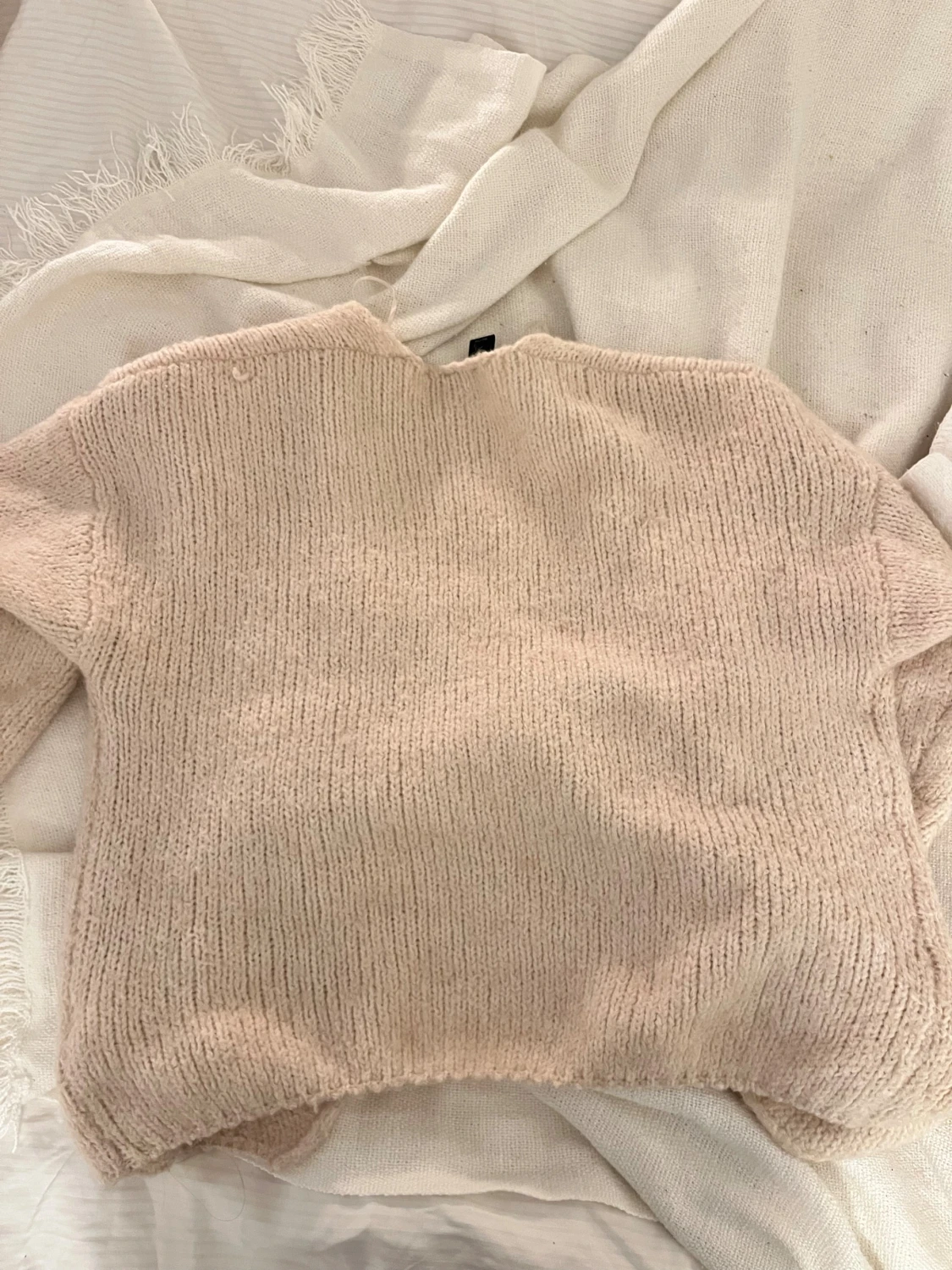 Beige stickad kofta från Lindex - 3