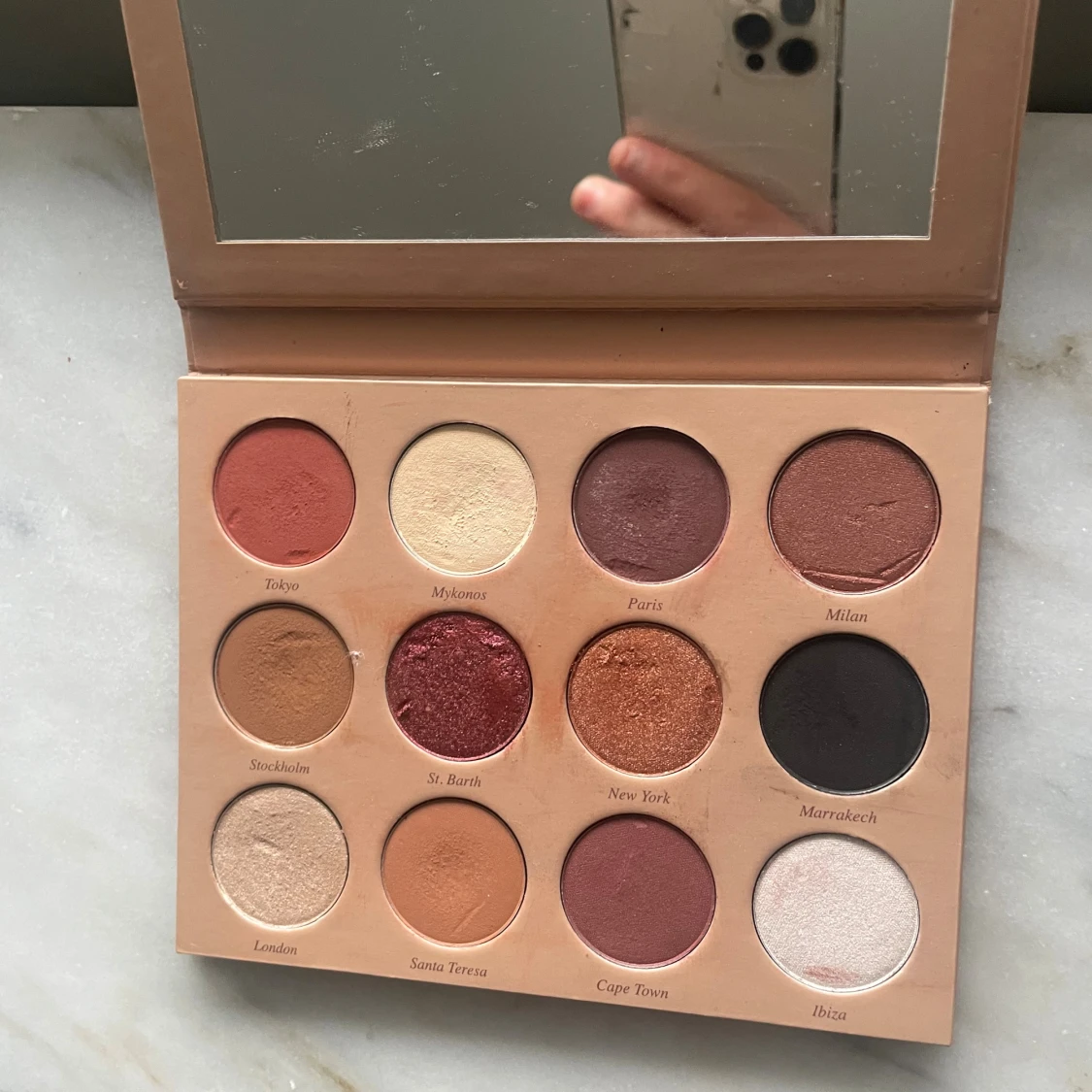 CAIA ögonskuggspalett med spegel - 2