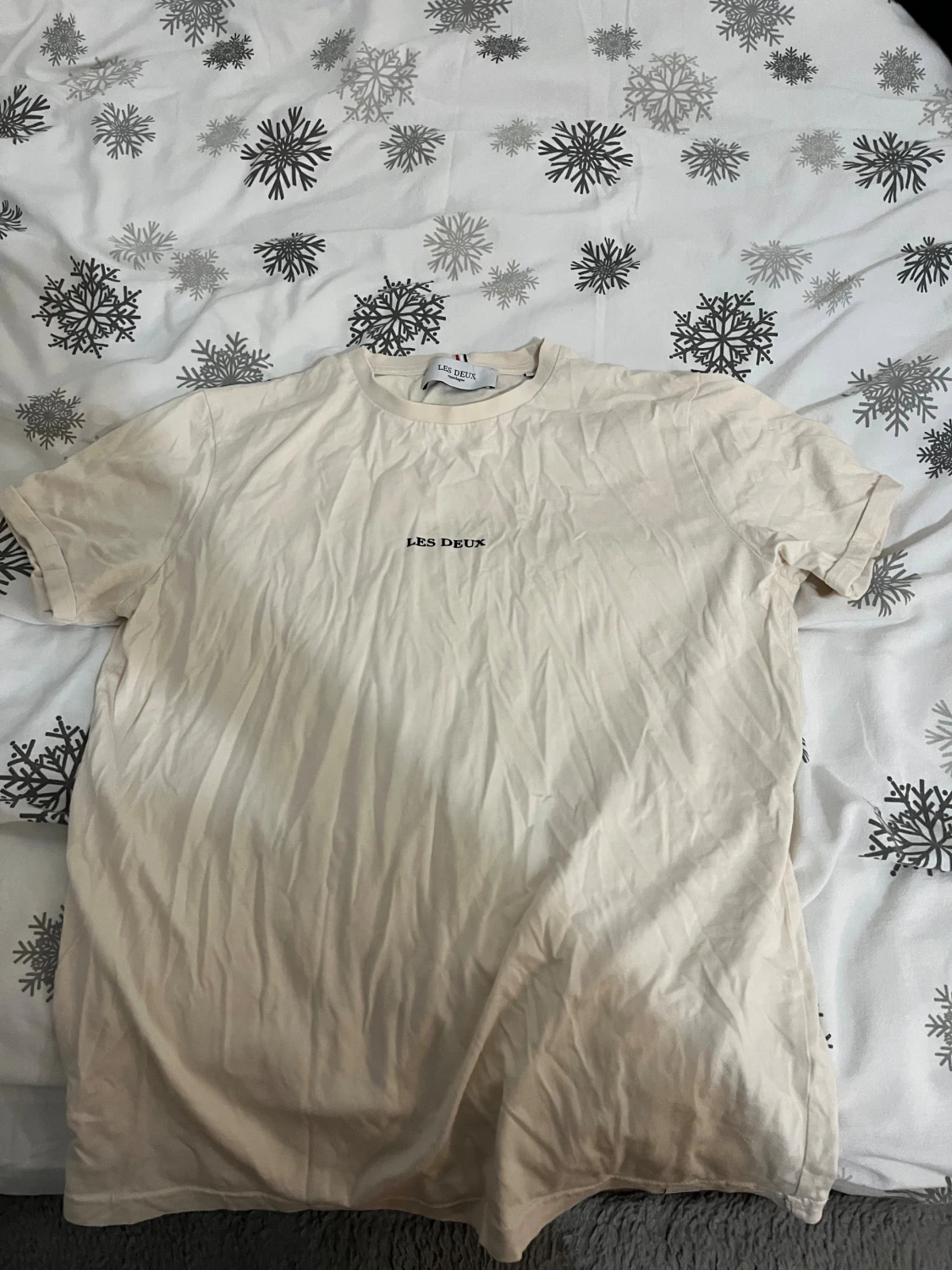 Beige t-shirt från Les Deux