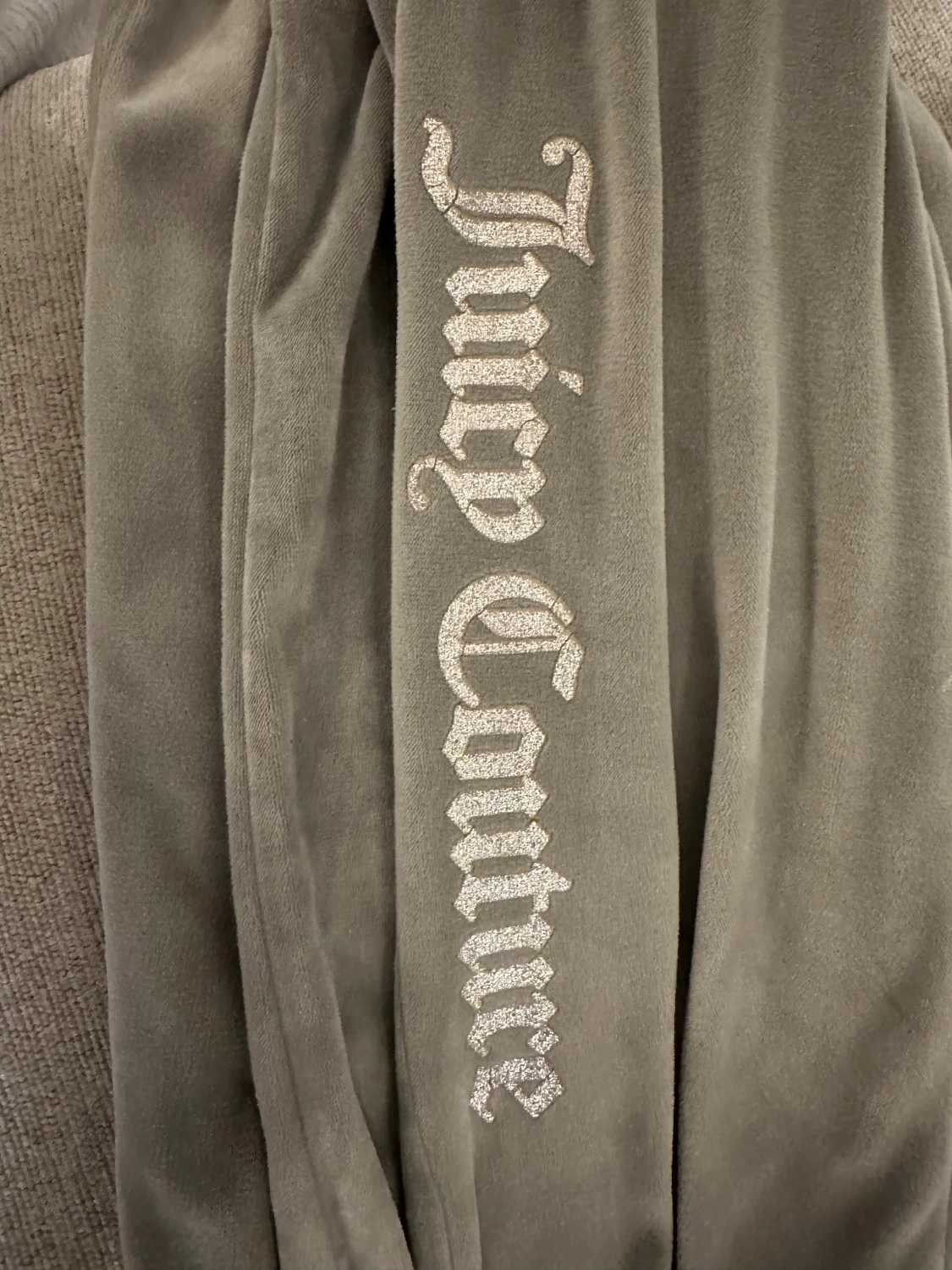 Gråa mjukisdress från Juicy Couture barn 12/13 år - 1