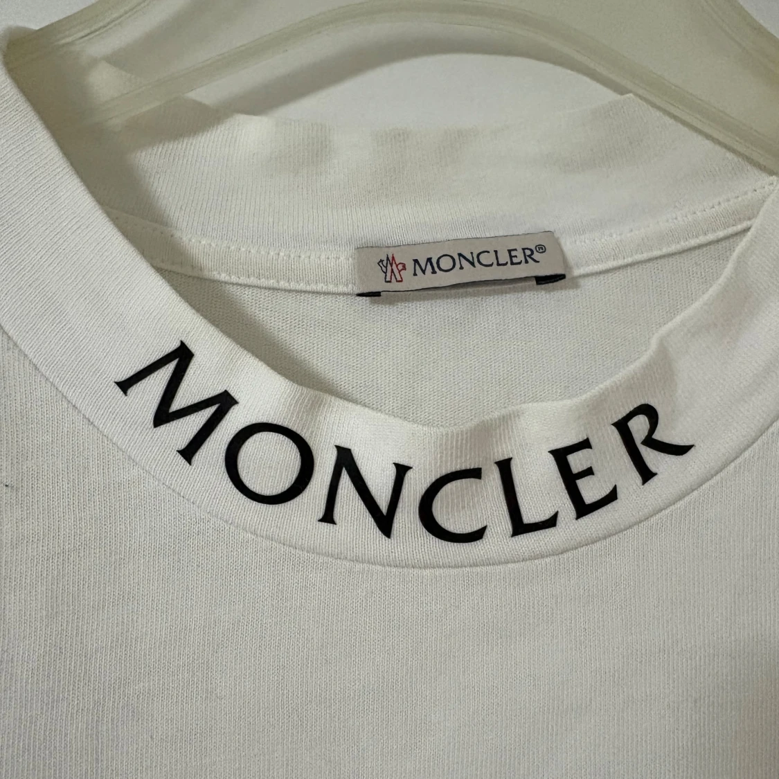 Vit Moncler t-shirt med logga - 1
