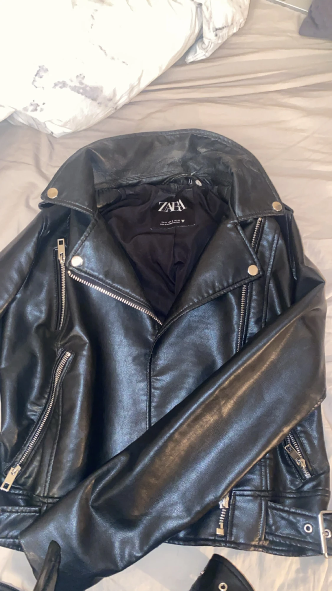 Svart skinnjacka från Zara - 1