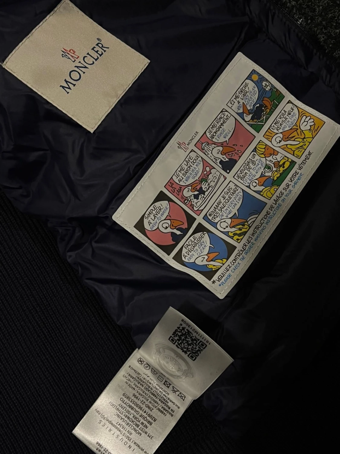 Mörkblå pufferjacka från Moncler - 6