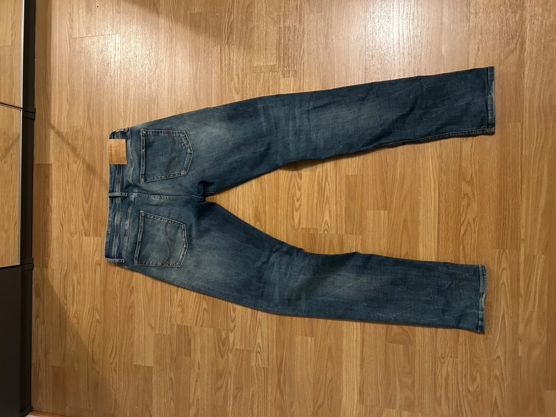 Jack & Jones jeans med slitningar - 1
