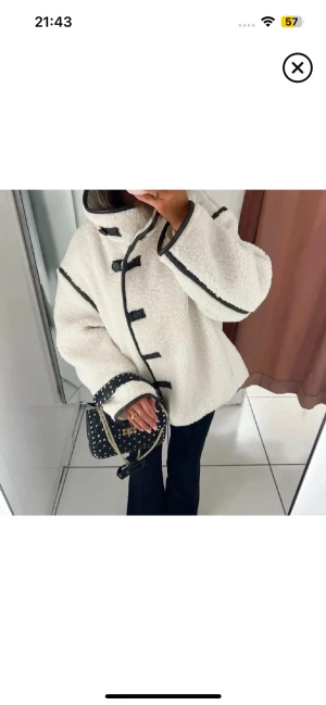 Hm teddyjacka - Slutsåld! Strl M! 745 kr  (lånad bild)