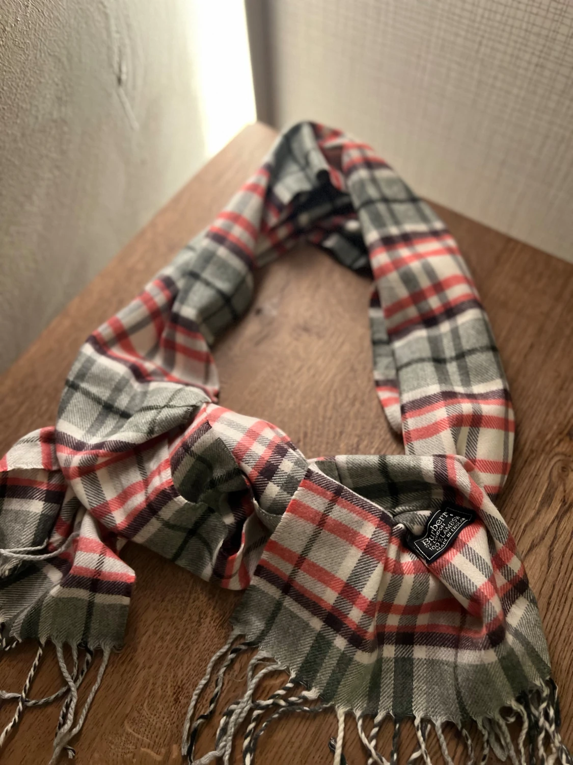 Burberry halsduk  - 1