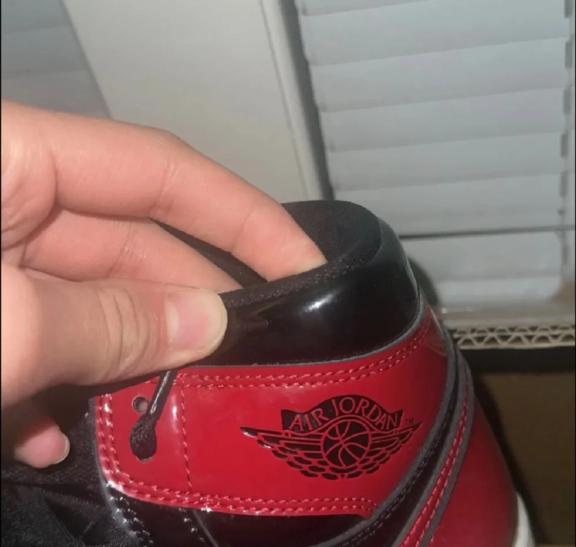 Nike Air Jordan 1 Bred Patent - 2