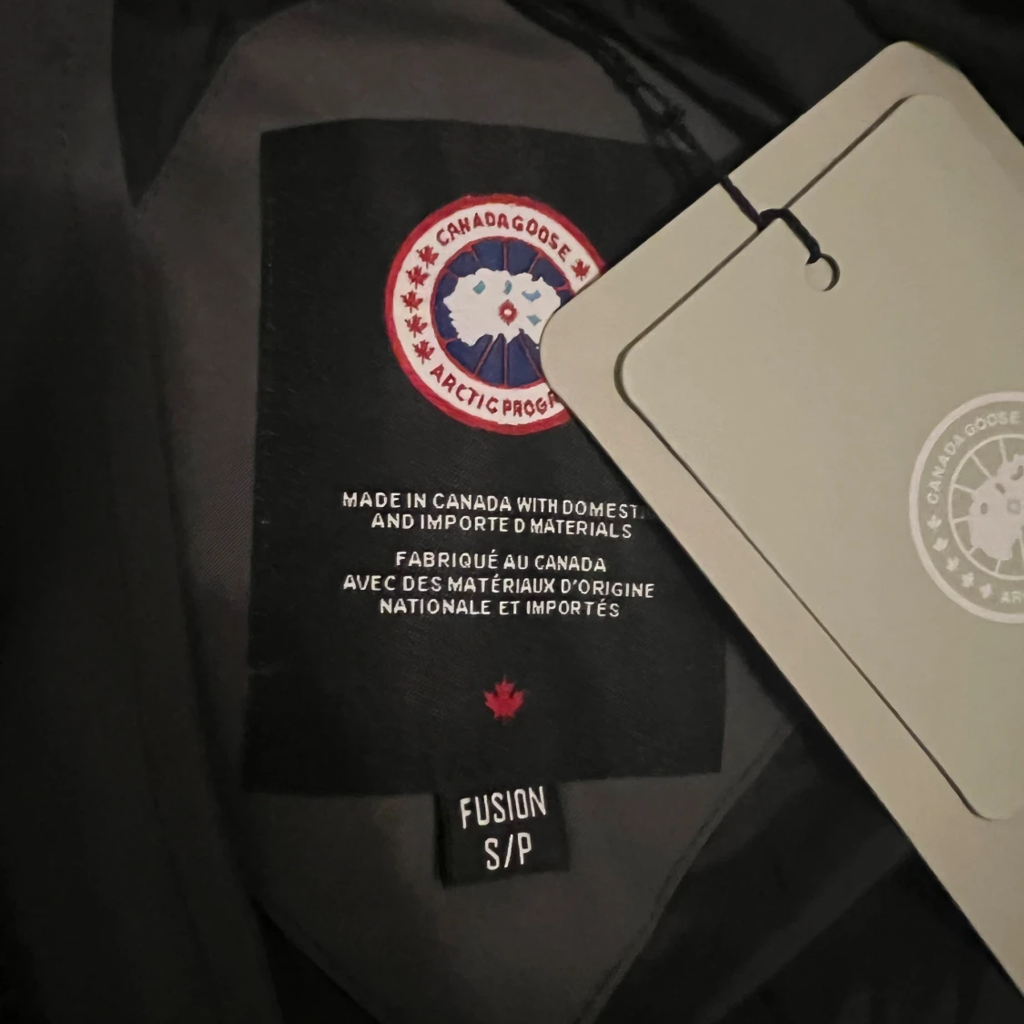 Mörkgrå dunjacka från Canada Goose - 2