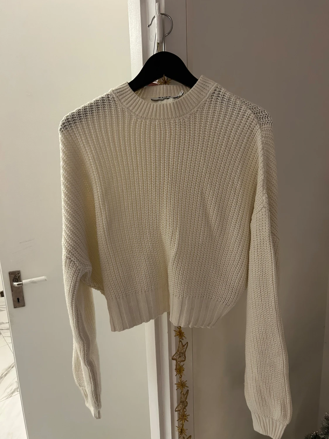 Stickad tröja med lång ärm