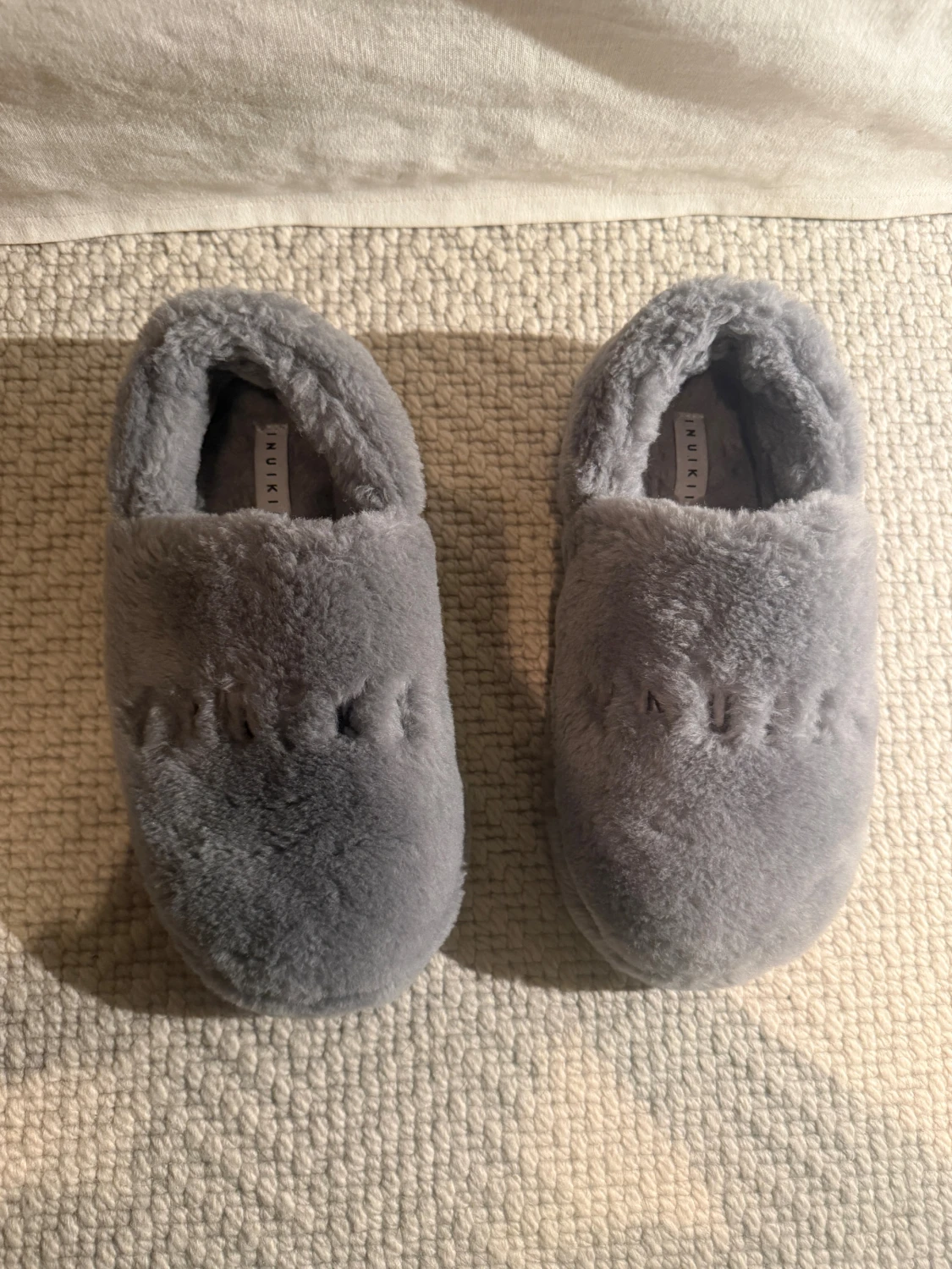 oanvända!! Inuikii Cosy Mountain Grey slippers strl 39/40