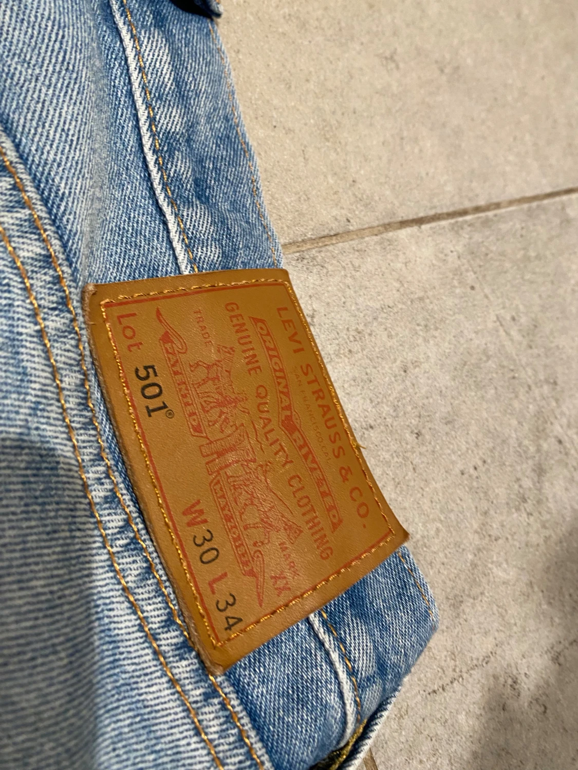 Levi's 501 ljusblå jeans W30 L34 - 2
