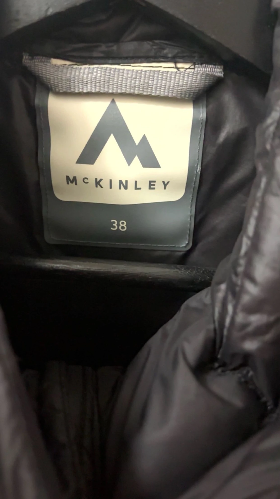 Svart pufferjacka från McKinley - 3