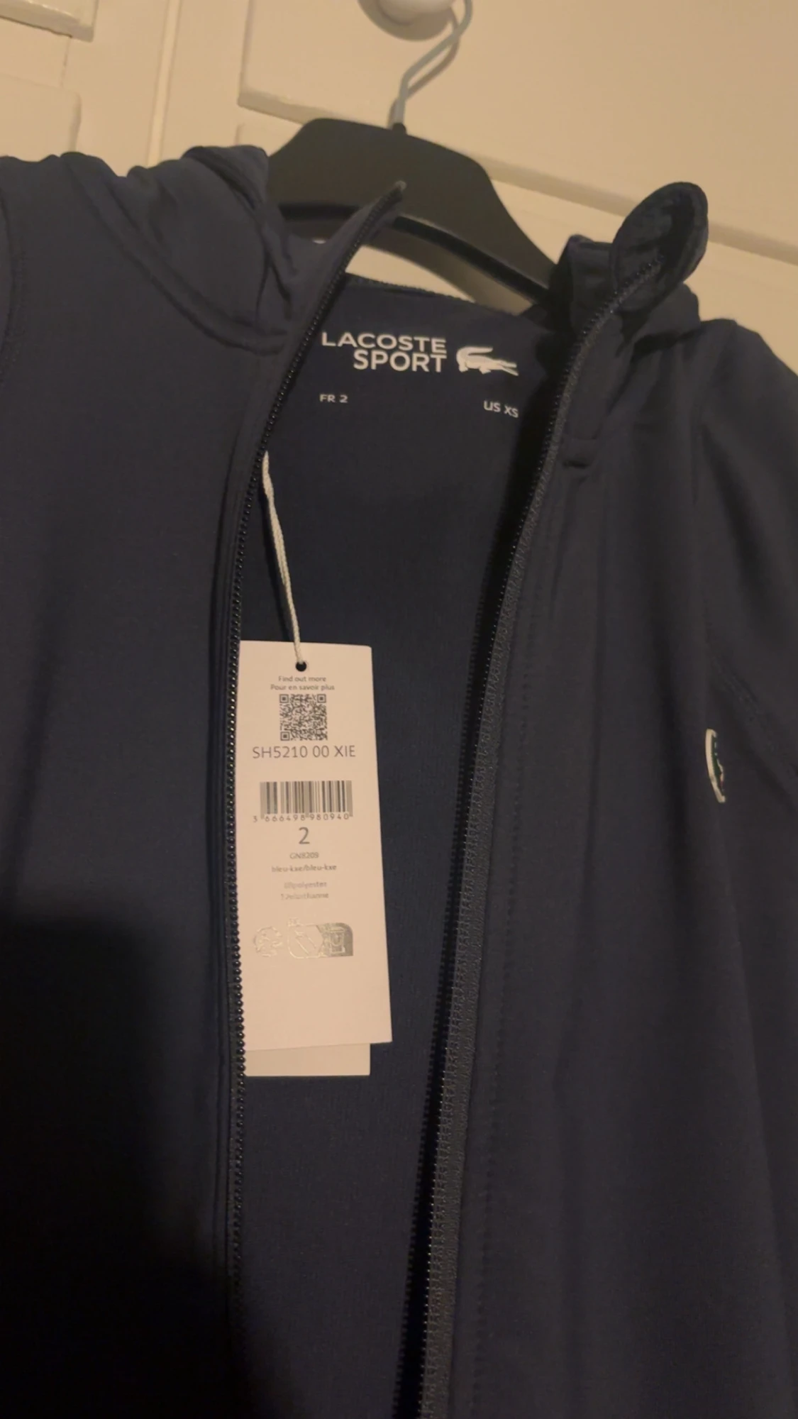 Marinblå vindjacka från Lacoste Sport - 2