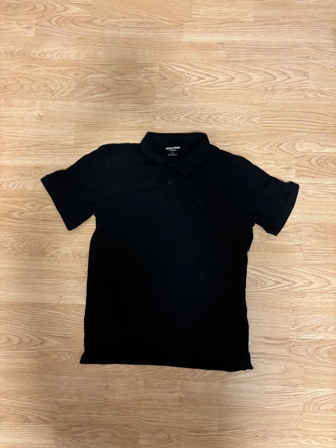 Svart pikétröja från Jack & Jones