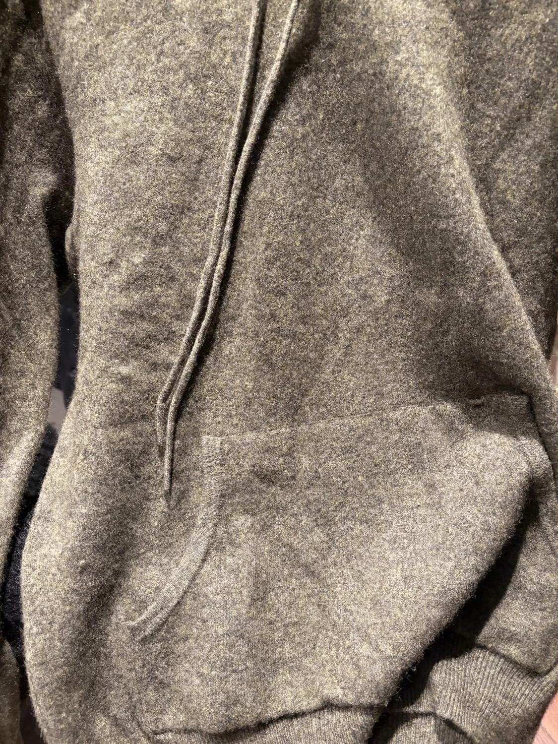 Mörkgrön stickad hoodie med huva - 2