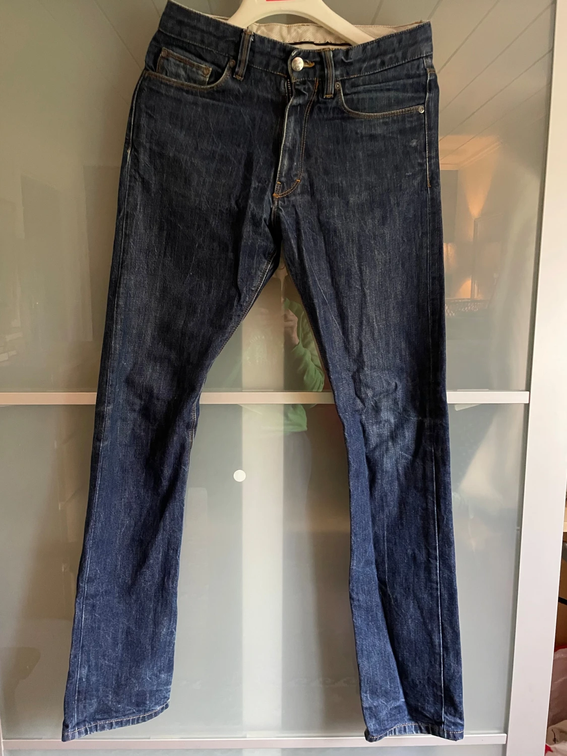 Mörkblå jeans från Whyred, 29/32 - 3