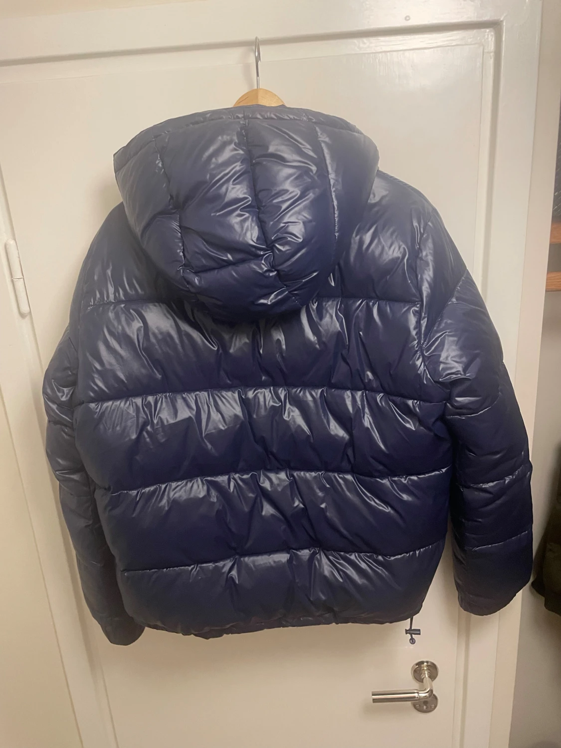 Marinblå pufferjacka från Lexington - 1