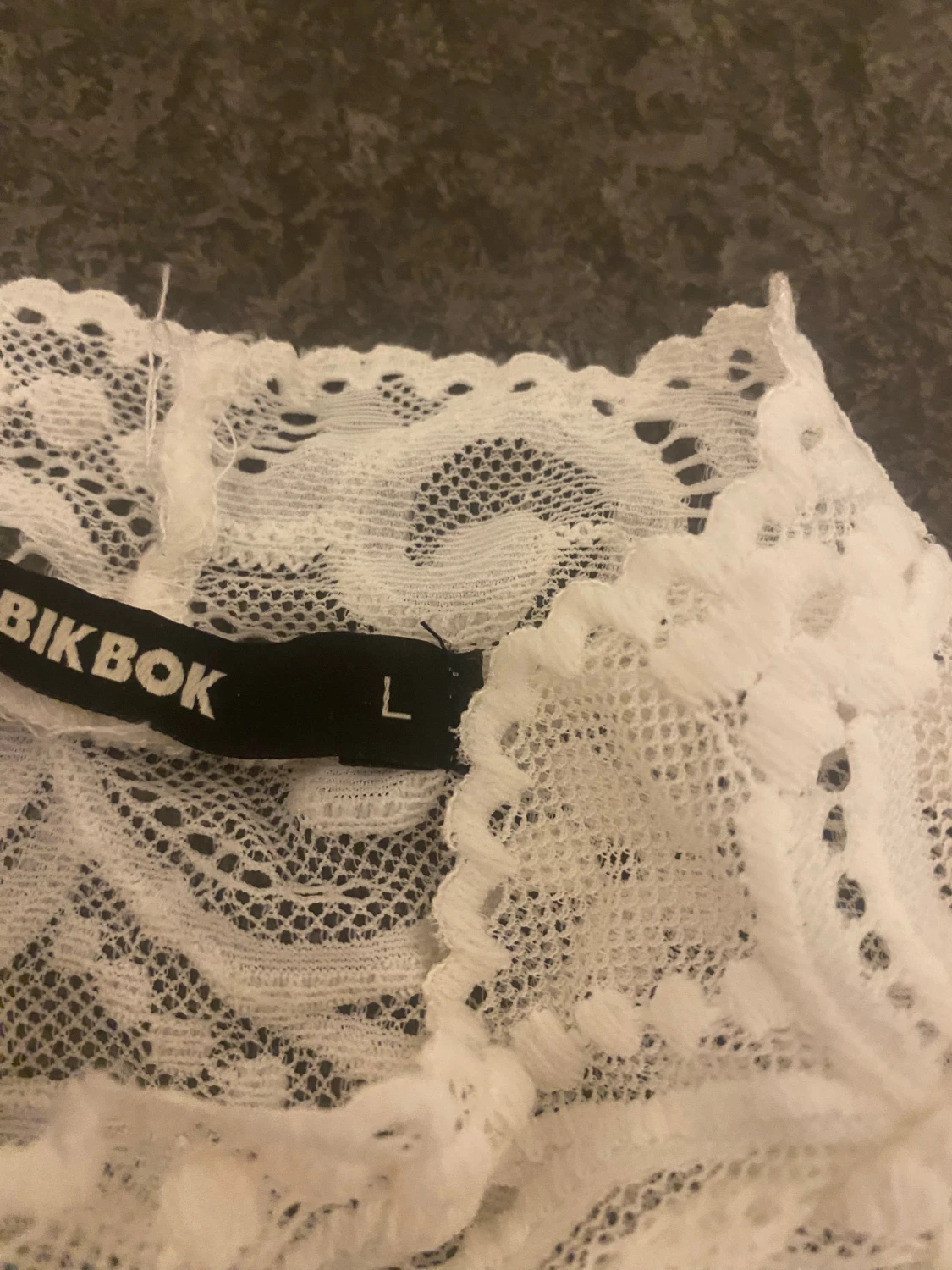 Vit spetsblus från Bik Bok - 2