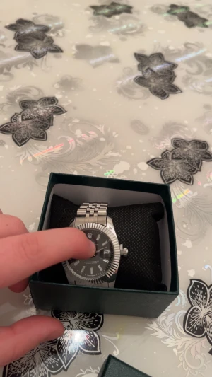 Klocka herr  - Oanvänd. Pris går att diskuteras vid snabb affär