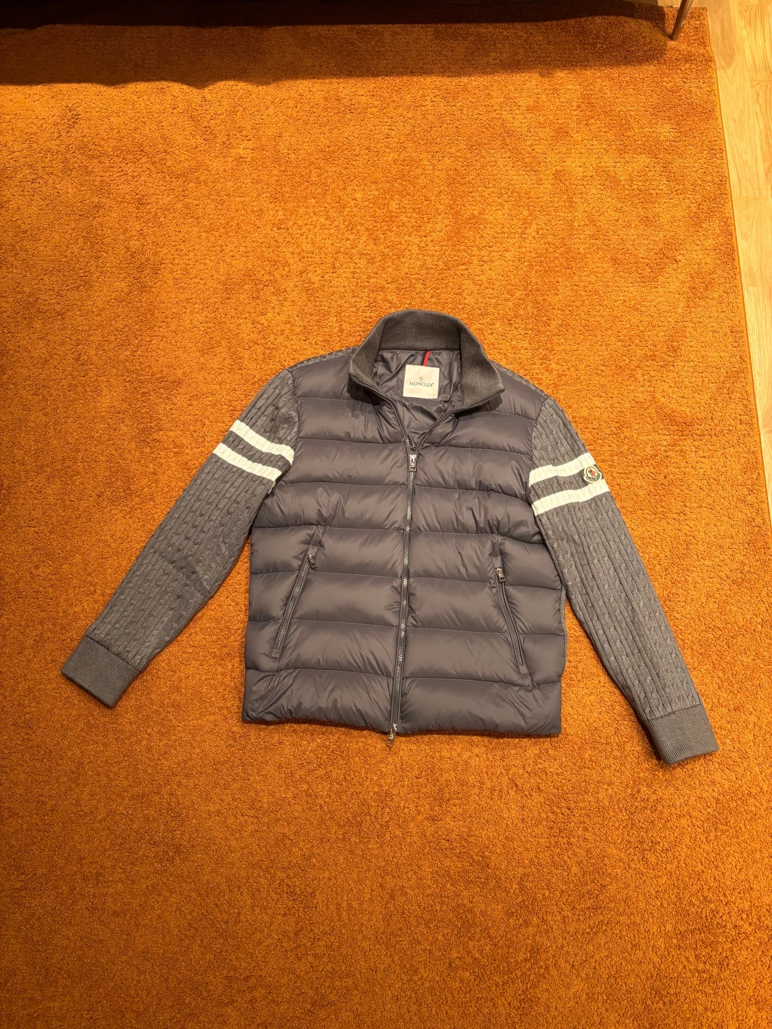 Grå Moncler cardigan