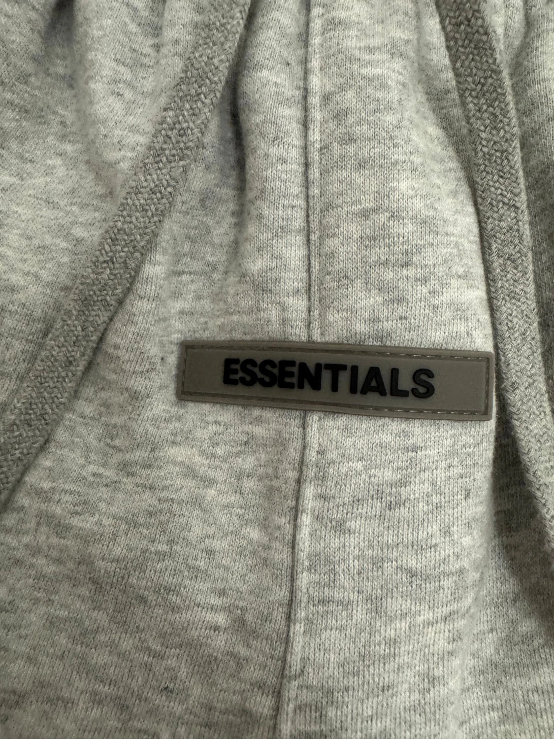 Grå Essentials Fear of God shorts - 3