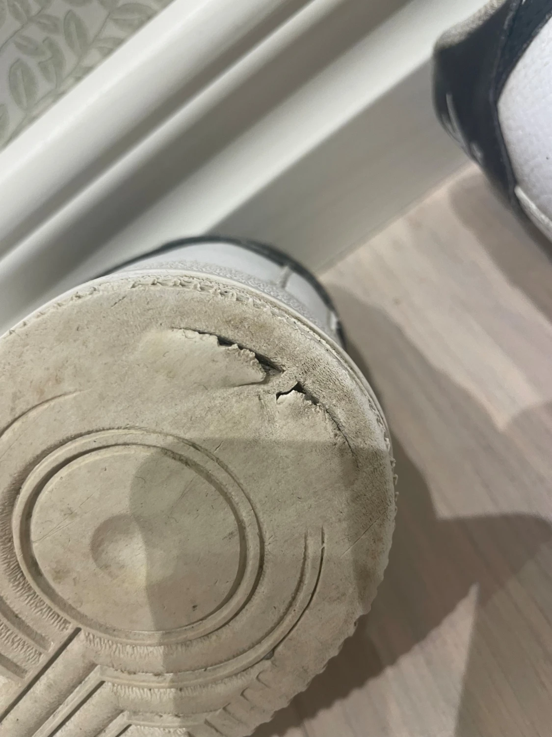 Nike Air Force 1 vita och svarta sneakers - 3