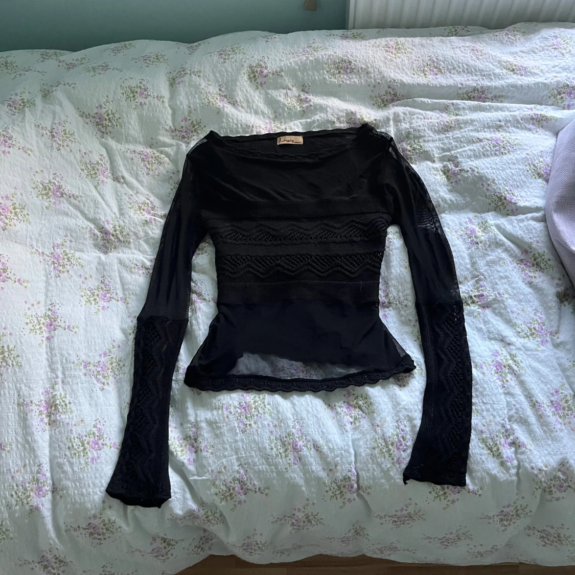 Svart mesh topp från Lucy Collection - 2