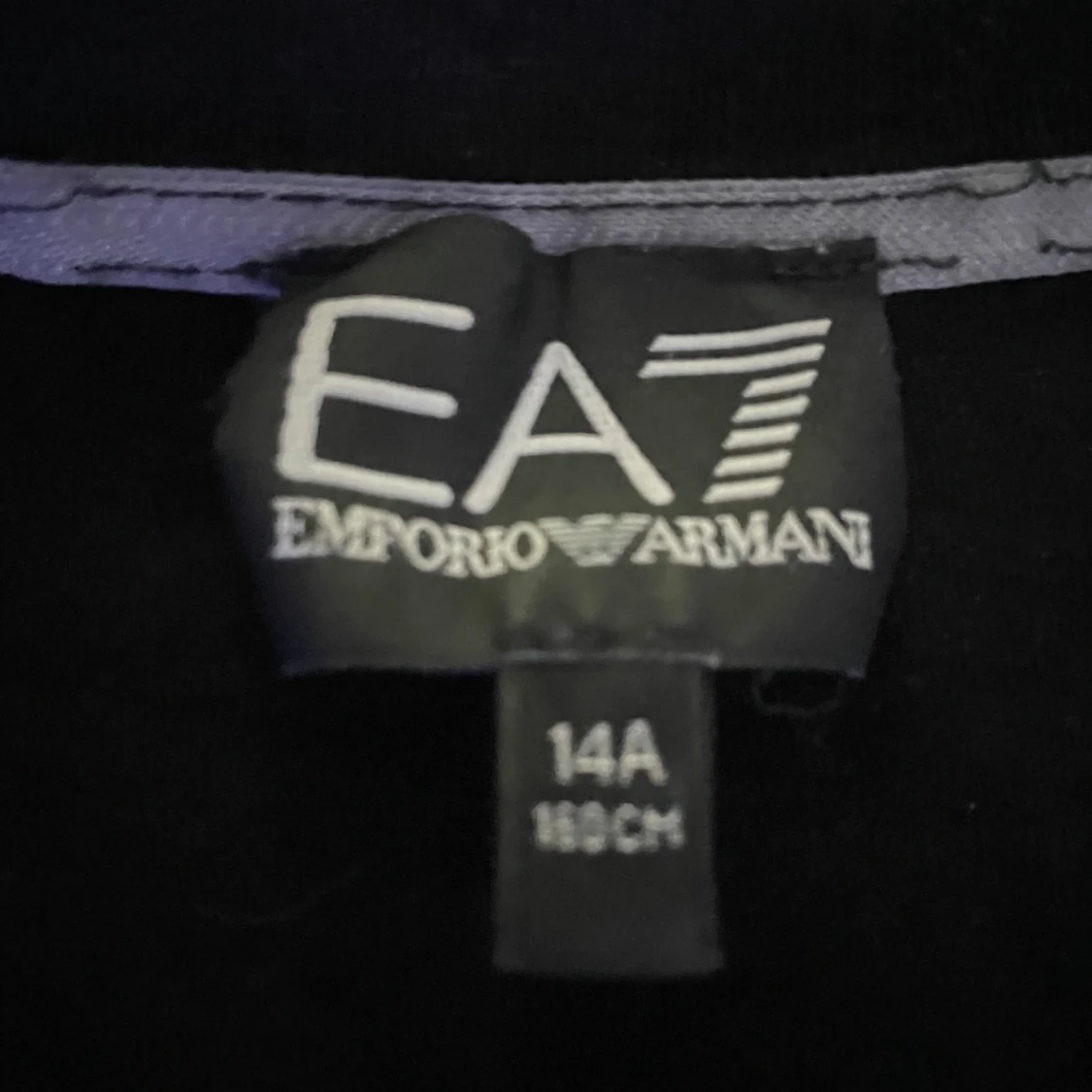 Svart EA7 t-shirt med logga - 1