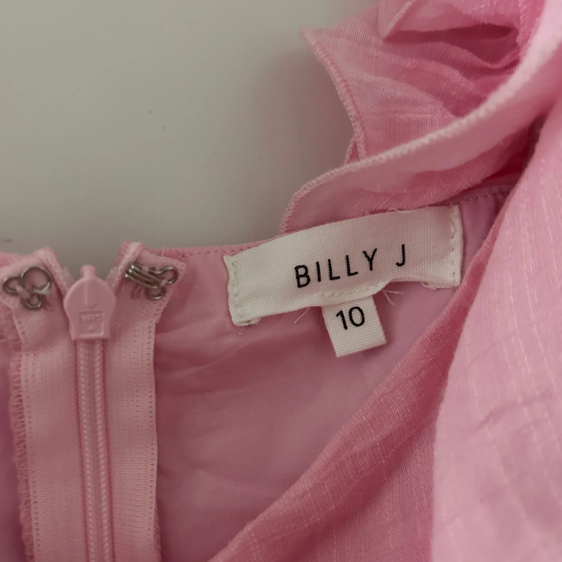 Rosa kortklänning från Billy J - 2