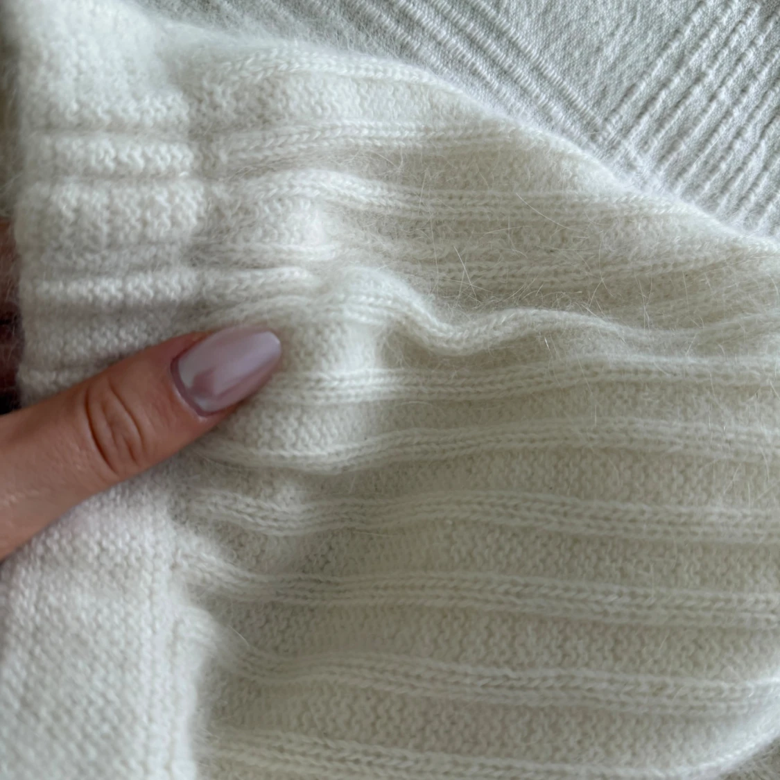 Vit ribbad stickad kjol - 2