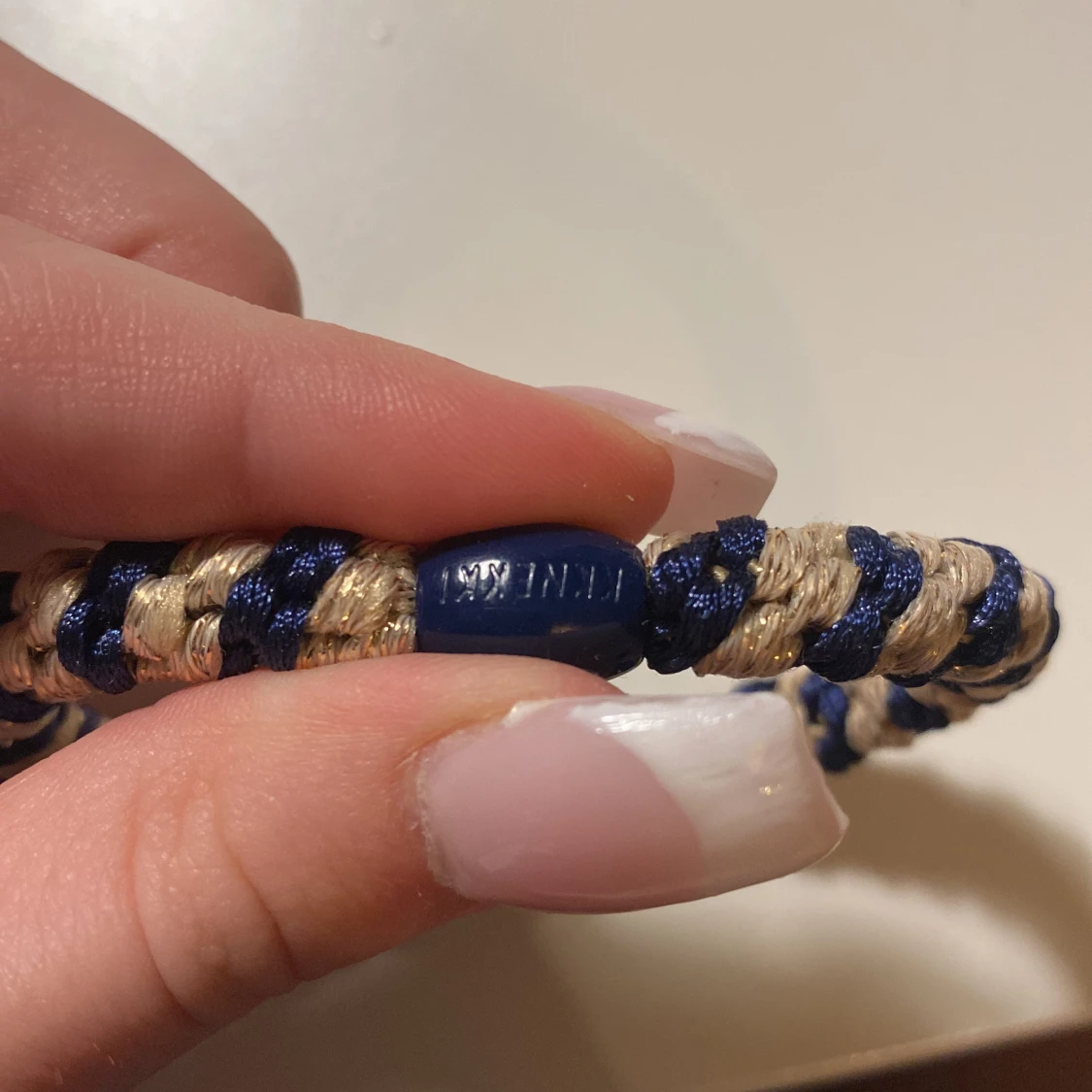 4-pack Kknekki armband blå & beige INTRESSEKOLL PRIS DISKUTERAS  - 4