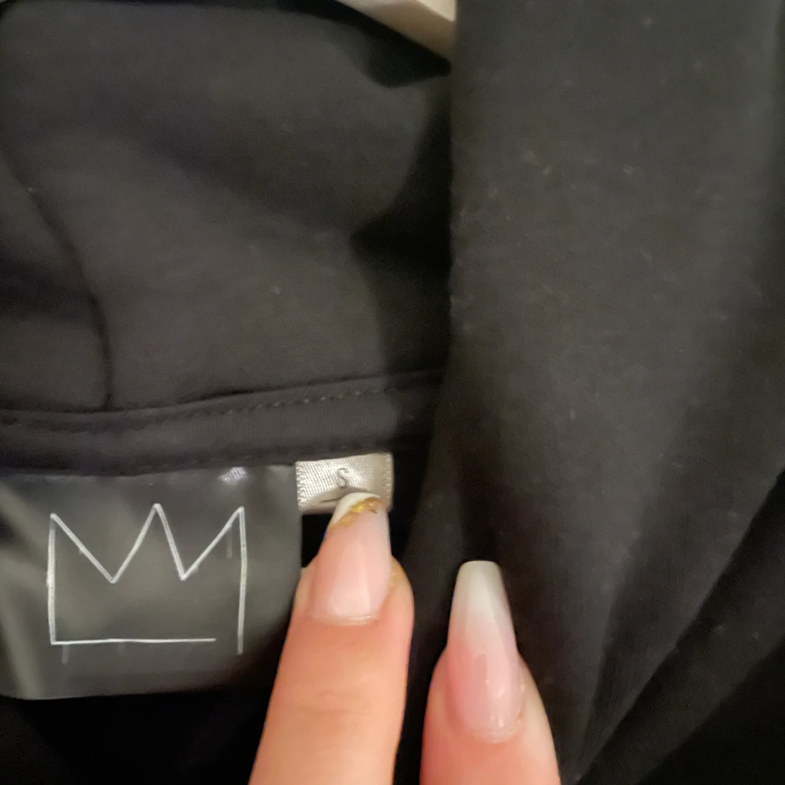 Svart Hov1 hoodie med turnétryck - 4