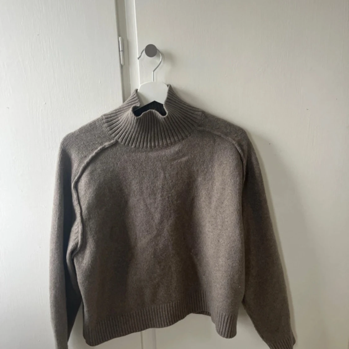 Beige polotröja från H&M - 4