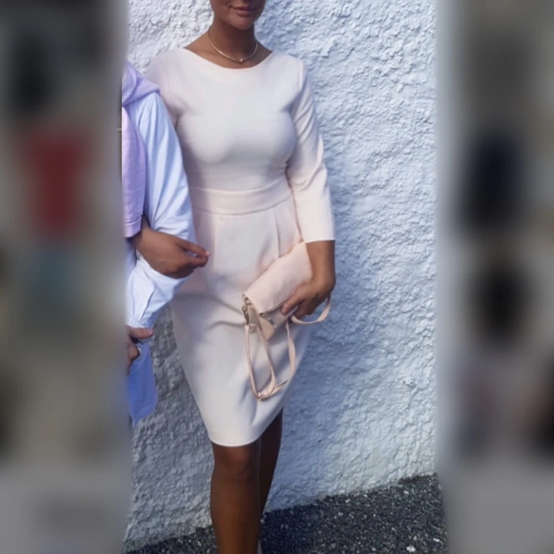 Ljusrosa knälång klänning