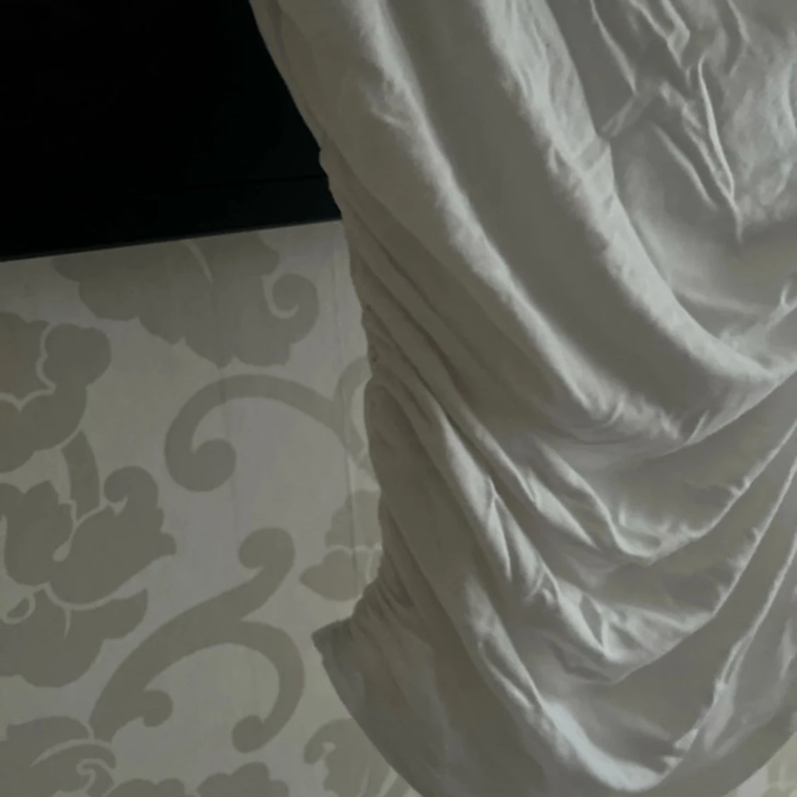 Vit offshoulder kortklänning - 1