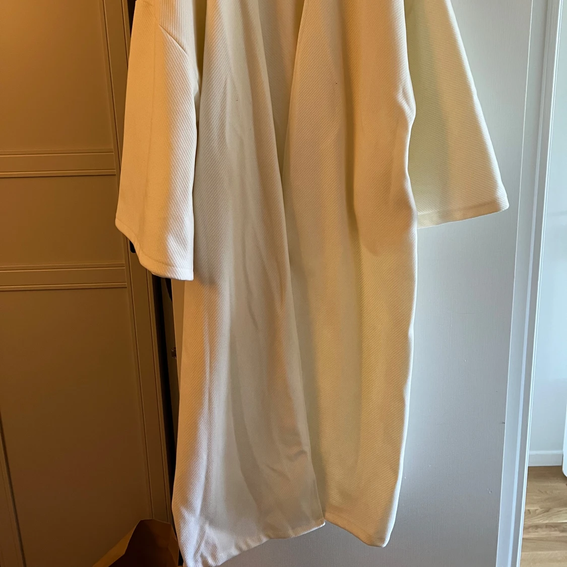 Vit öppen kappa - 1