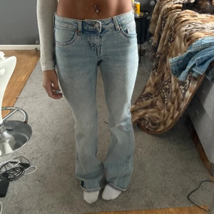 Jeans  - Är 160 och de är lite långa