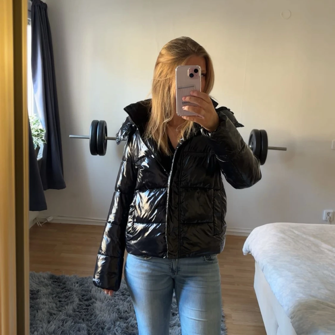 Svart pufferjacka från Calvin Klein - 1