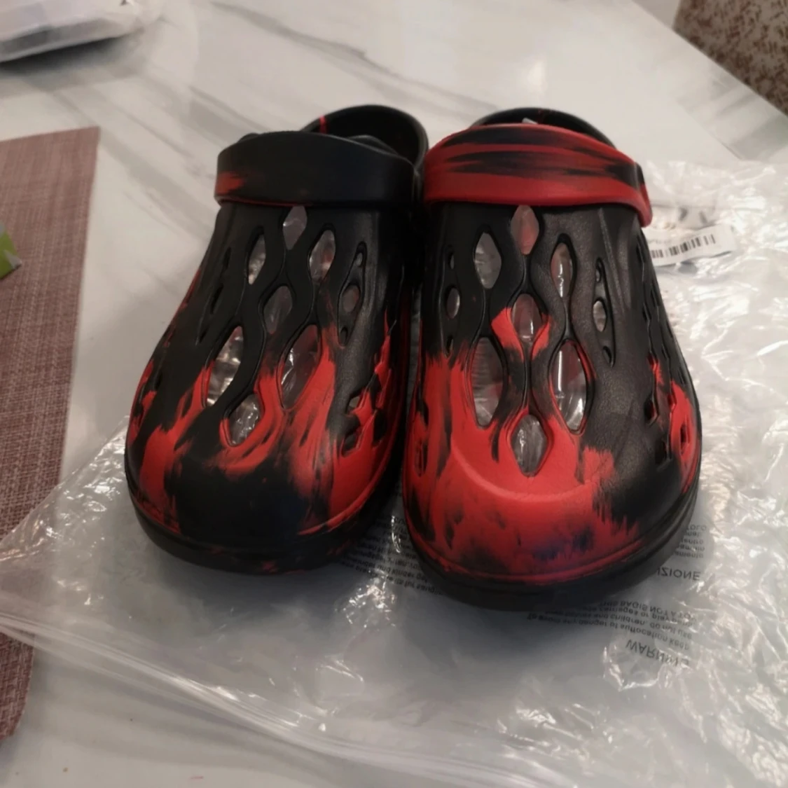 Dual-Tone Clog Sandaler