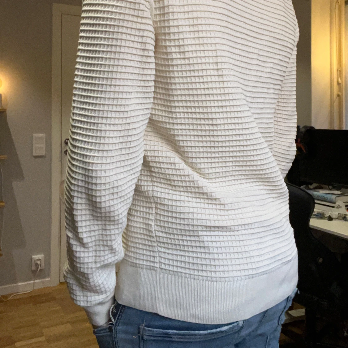 Beige stickad tröja med dragkedja från GANT - 2