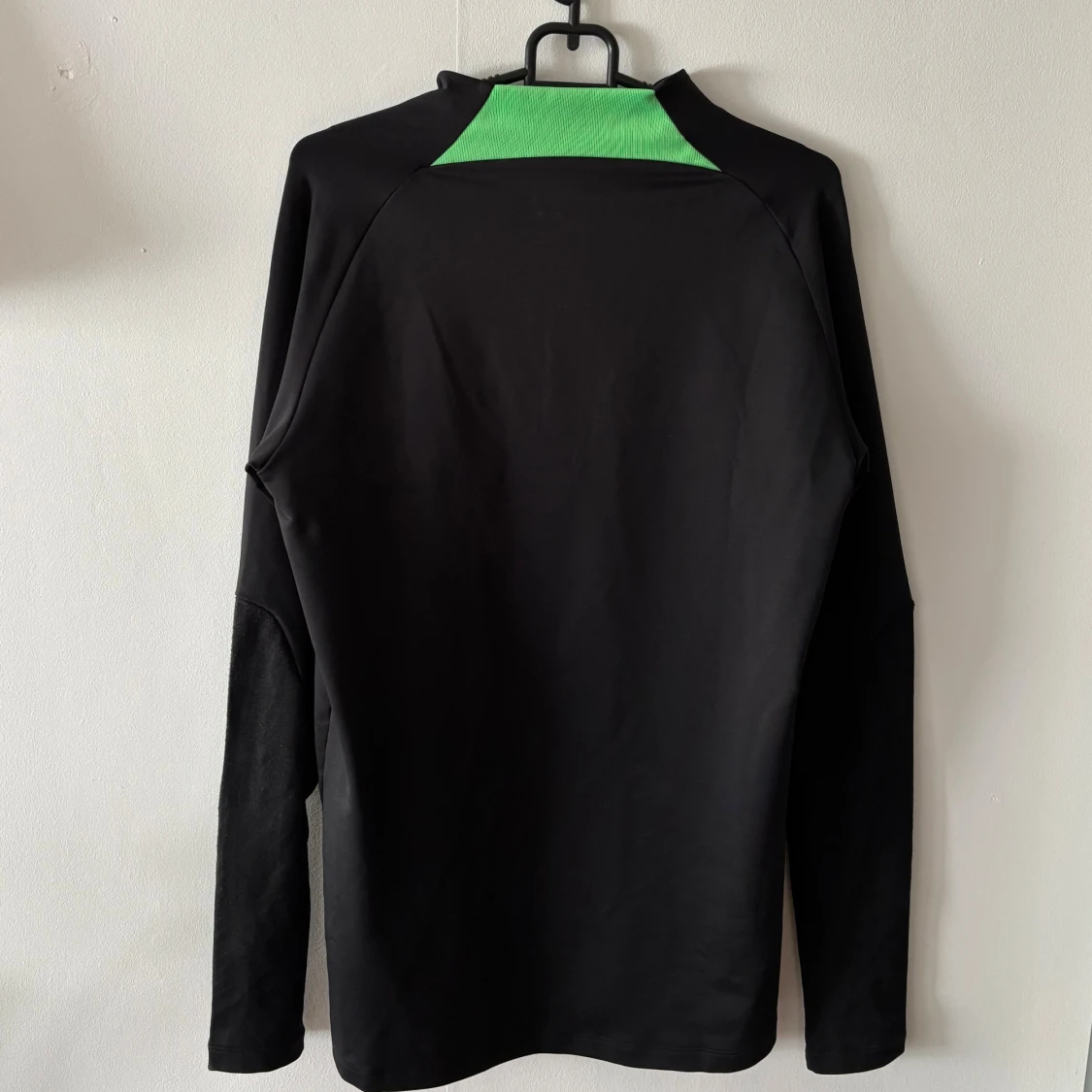 Liverpool FC långärmad träningströja Nike 23/24 - 1