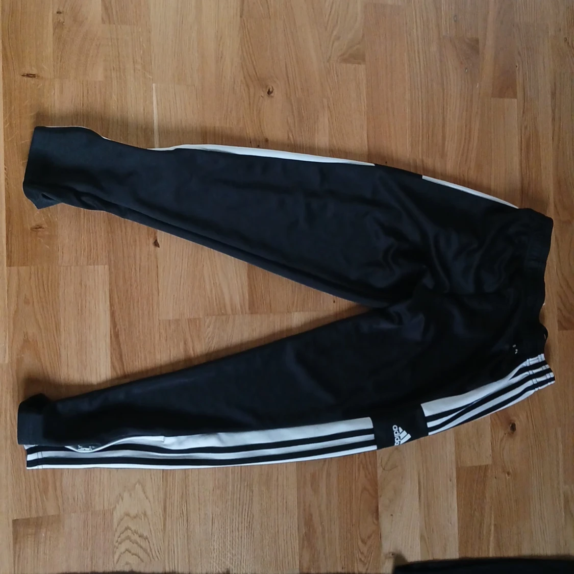 Adidas byxor - 1