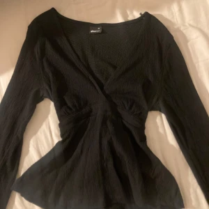 Knyttopp ifrån Gina Tricot! - Jätte söt knyttopp ifrån Gina tricot i storlek xs! Endast använd 1-2 gånger. Nypris 250kr💞Pris går att diskutera och skriv gärna om du har några frågor!💕