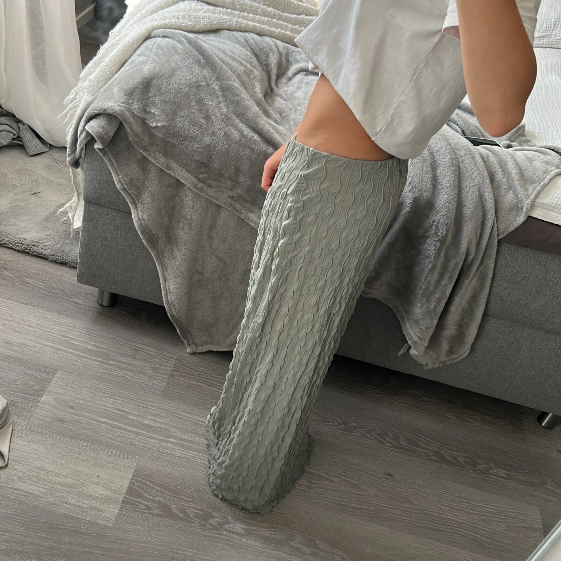 Grön lång kjol från pull n bear - 1