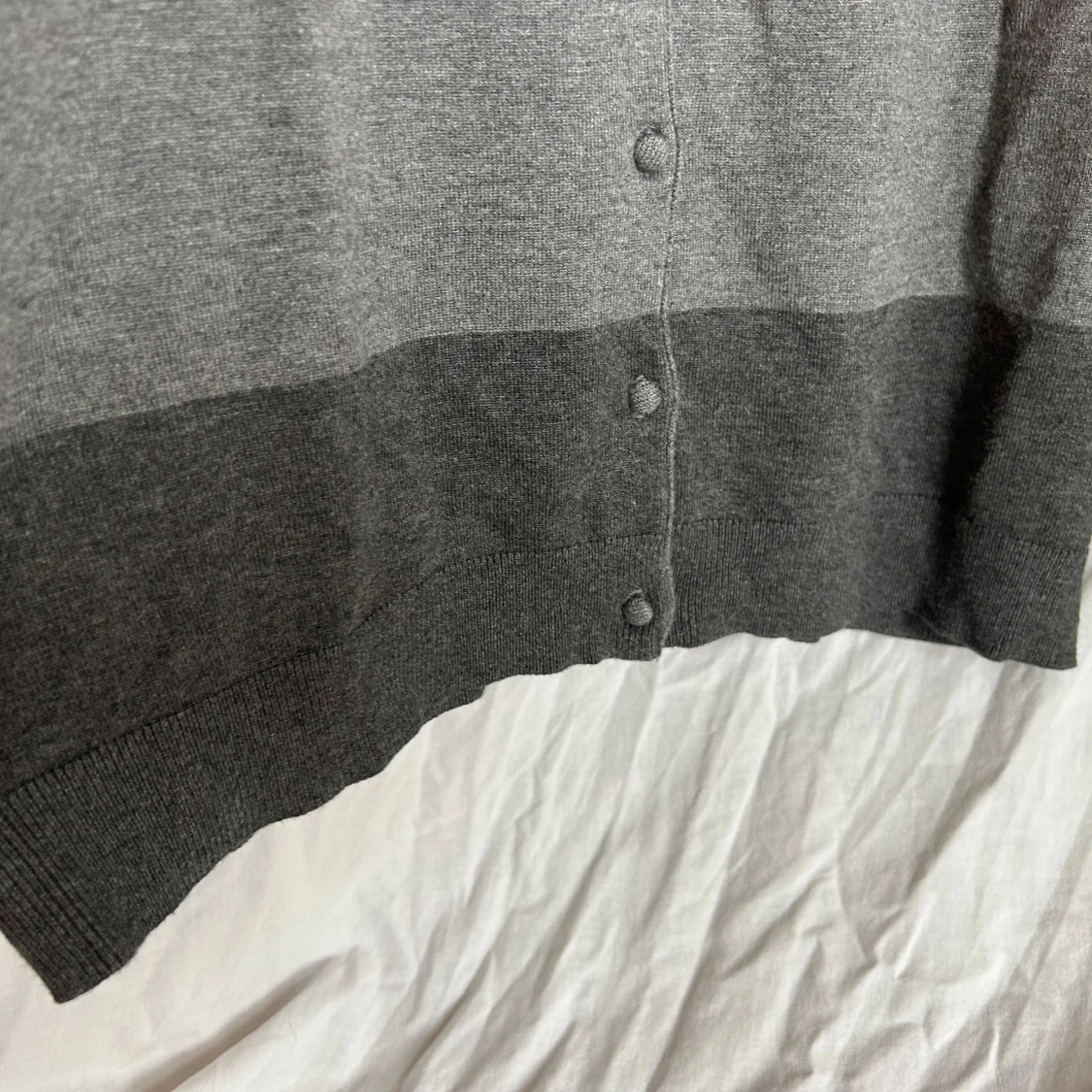 Retro Gray & Red Striped Cardigan – Preppy Y2K Vibes - 3